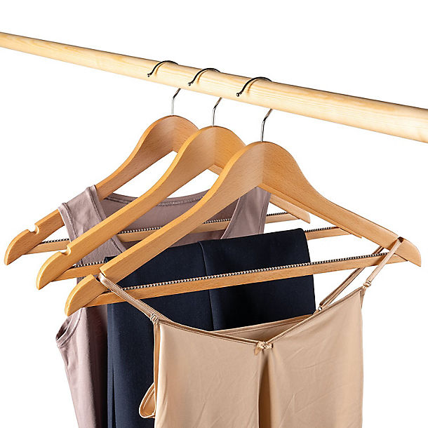 Lakeland Beechwood Hangers °C Pack of 6