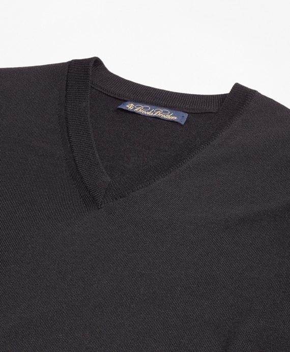 BrooksTech™ Merino Wool V-Neck Sweater