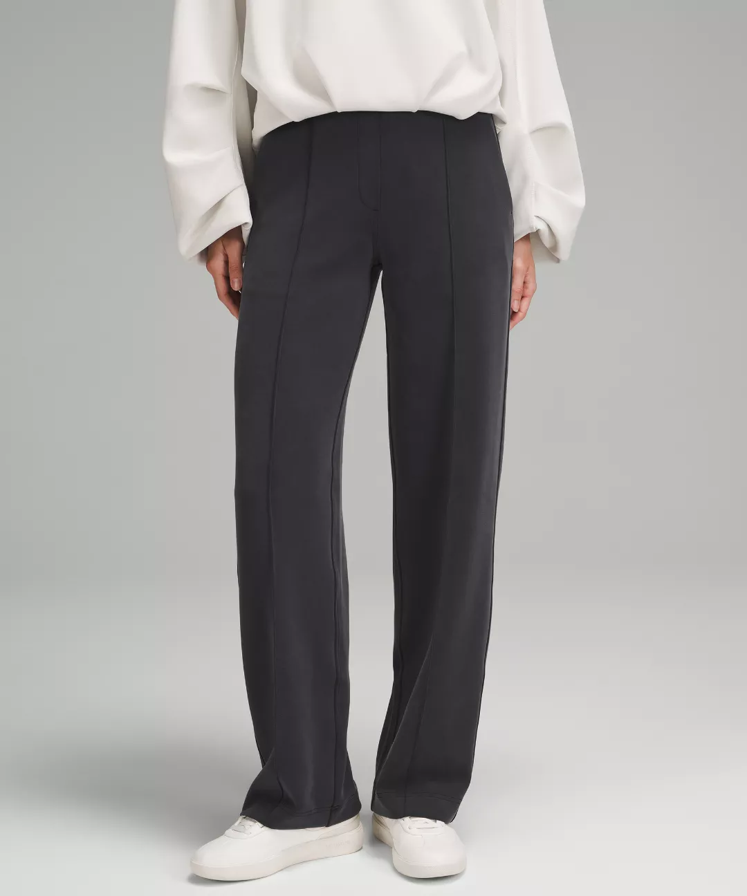 Softstreme Pintuck Mid-Rise Pant *Short