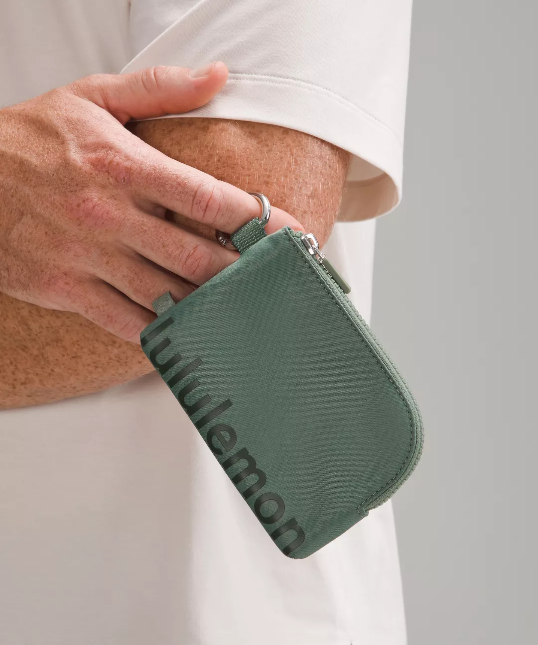 Clippable Card Pouch