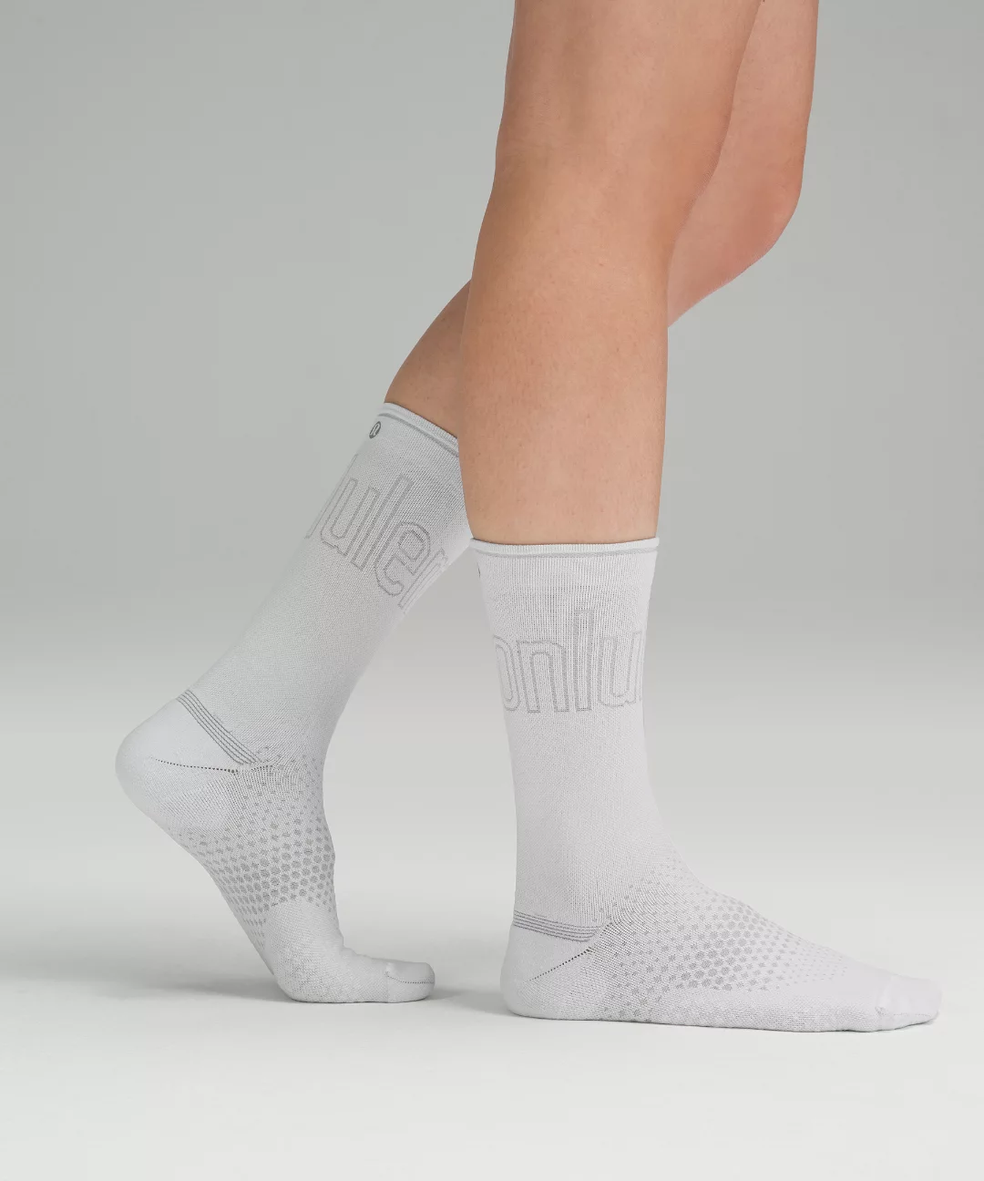 Women's MacroPillow Crew Running Socks *Medium Cushioning