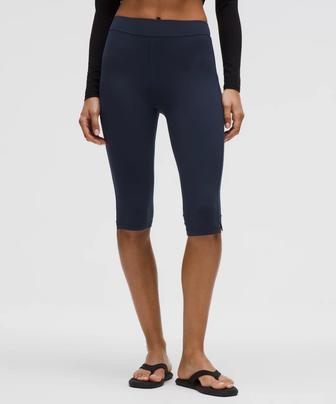 Groove High-Rise Notched-Hem Crop 15"