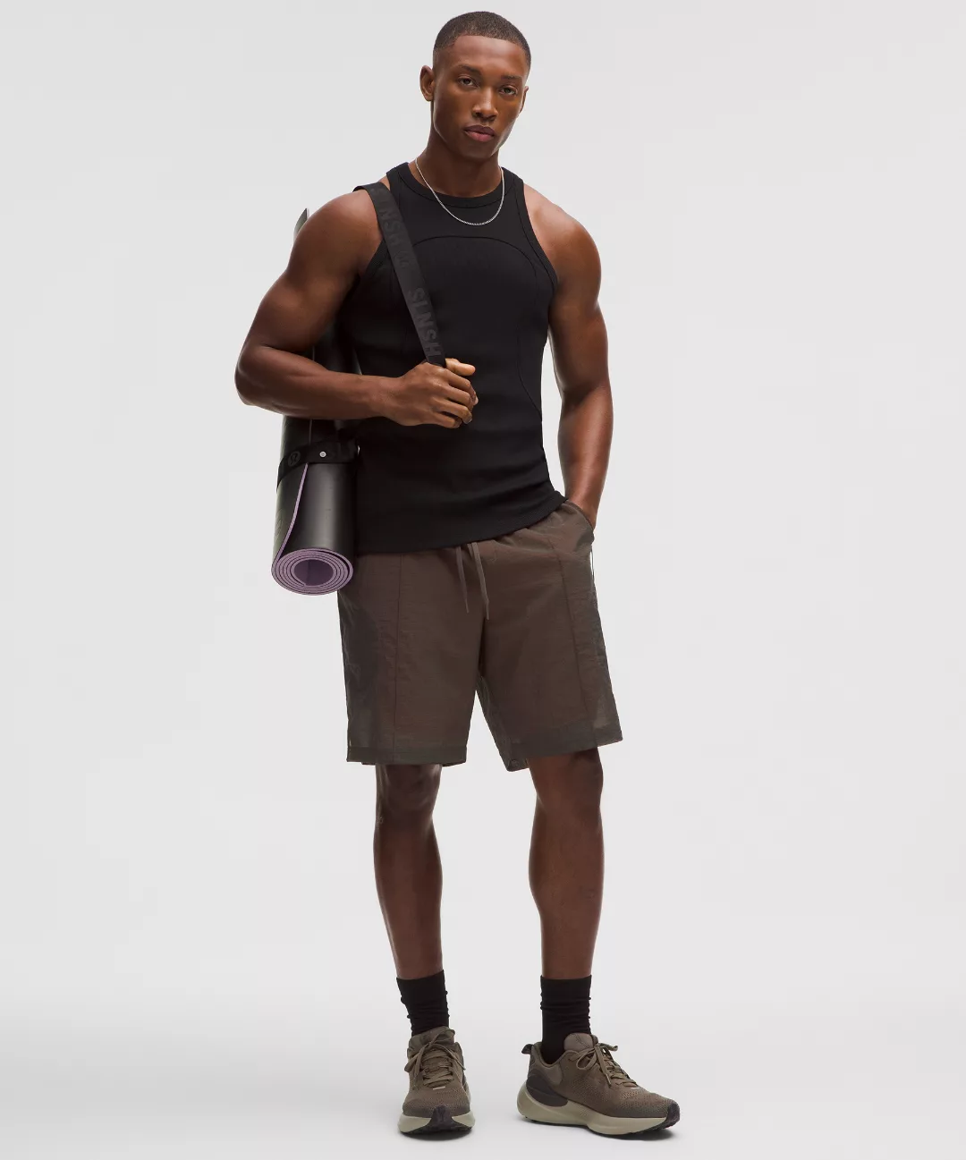 Mesh-Panelled Short 9"