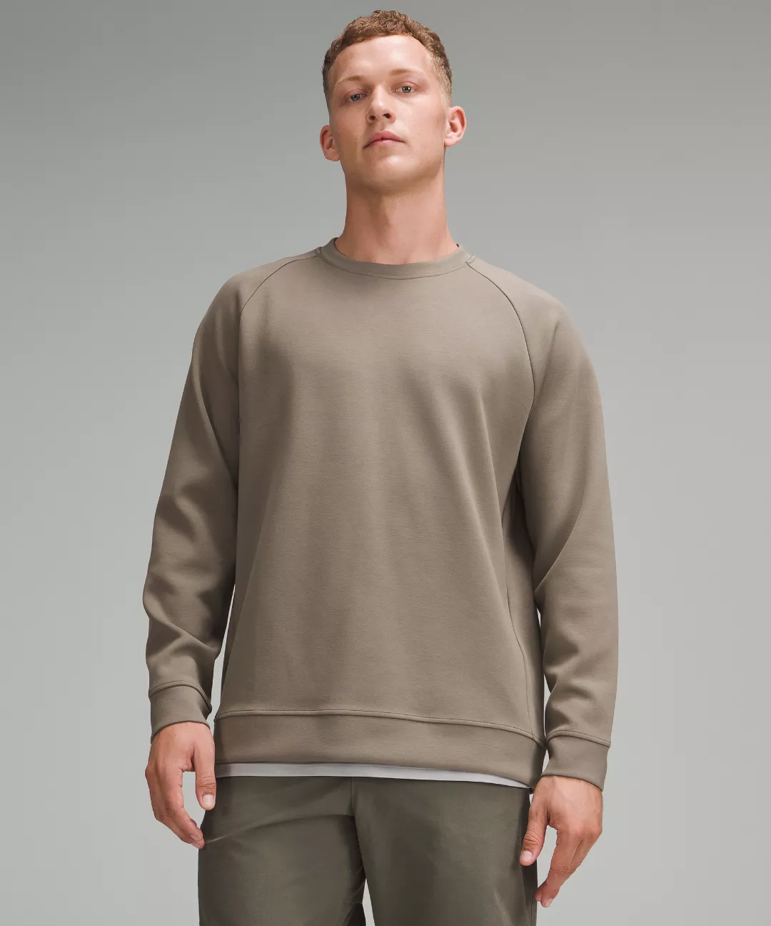 Smooth Spacer Classic-Fit Crew