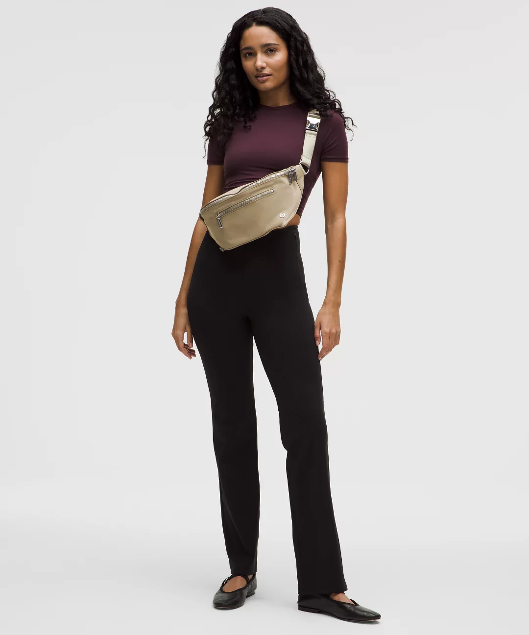 City Essentials Belt Bag 3L