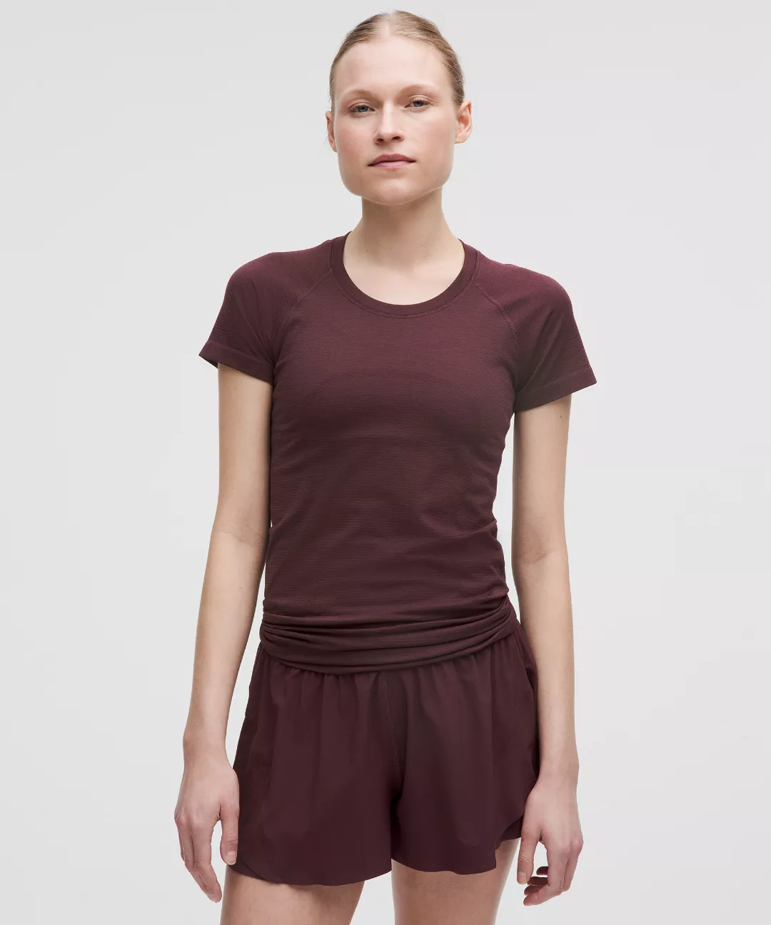 Swiftly Tech Short-Sleeve Shirt 2.0 *Hip Length