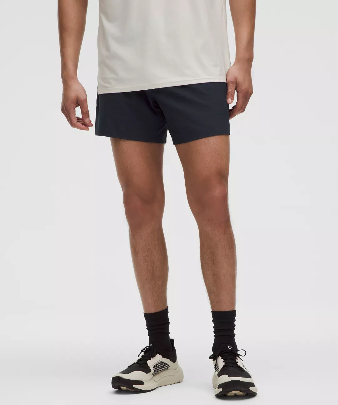 Mile Maker Run Crew Ripstop Linerless Short 6"