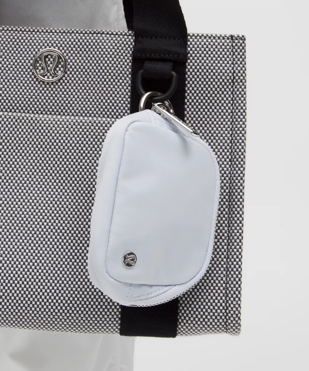 Everywhere Belt Bag Nano