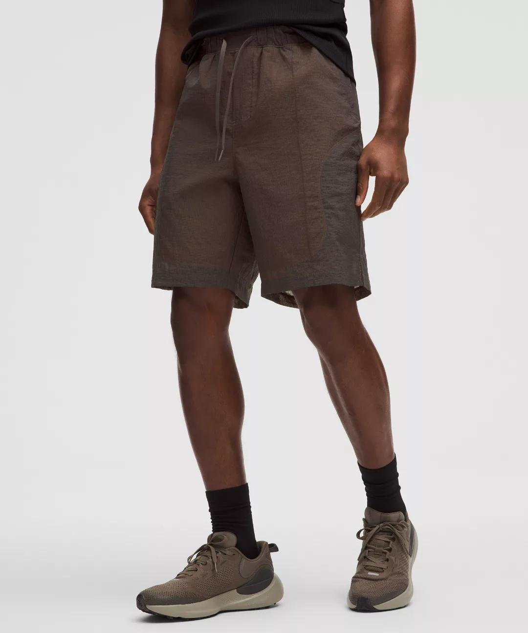 Mesh-Panelled Short 9"
