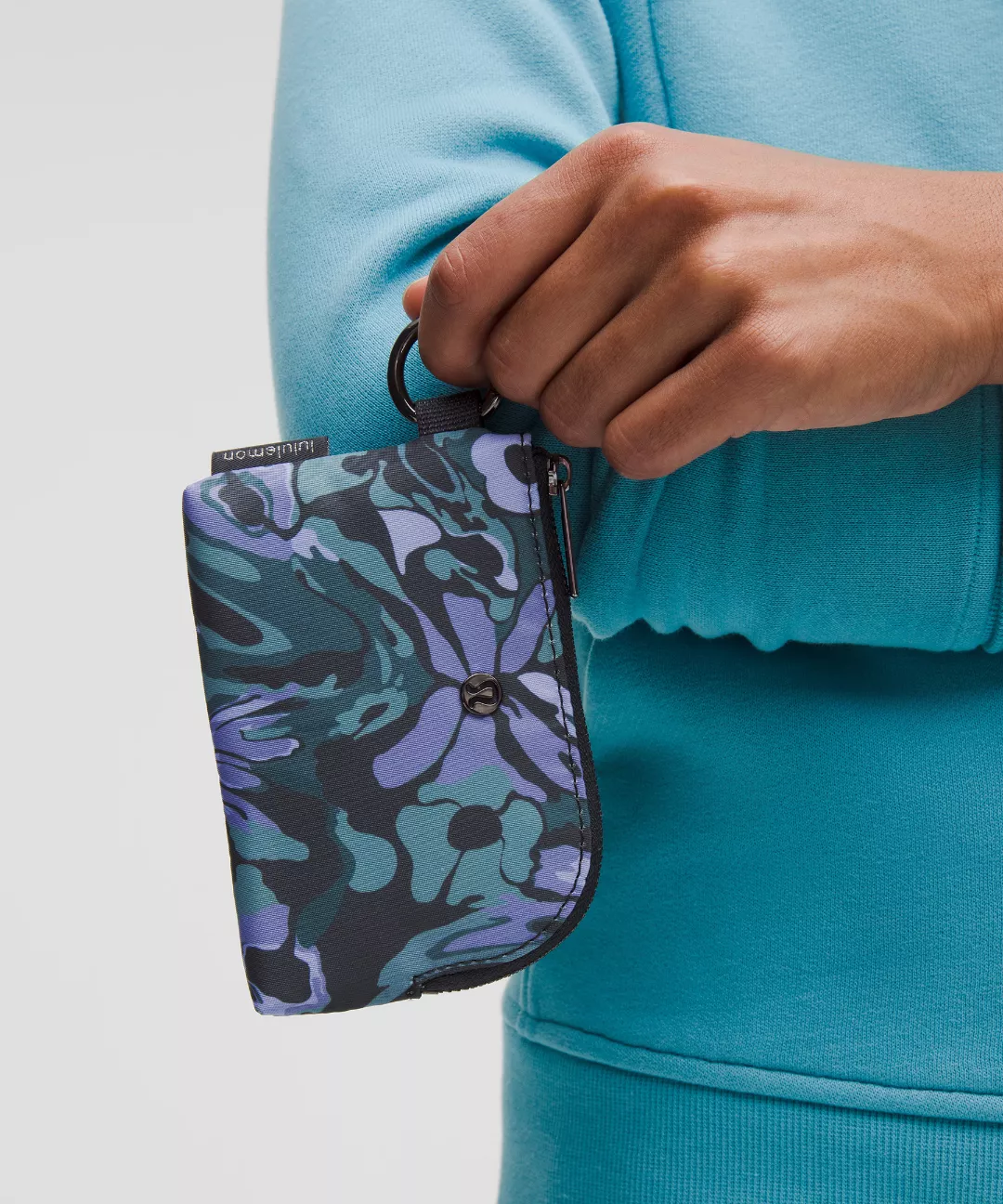Clippable Card Pouch