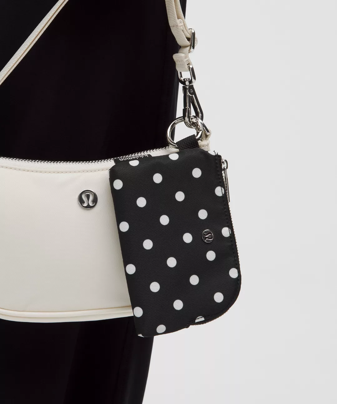 Clippable Card Pouch