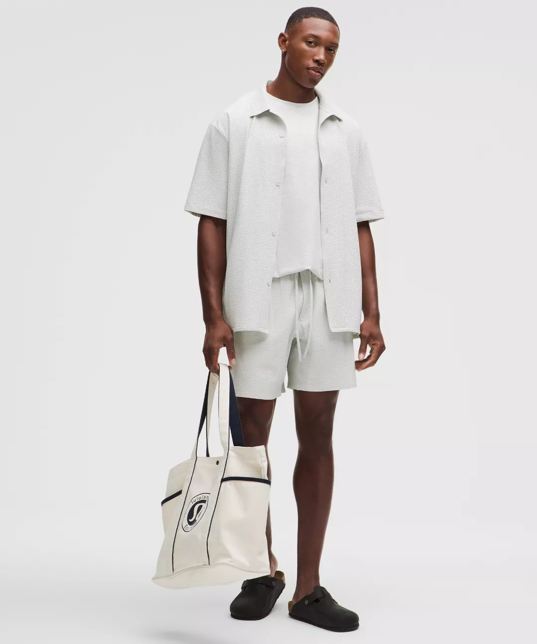 Textured Camp Collar Short-Sleeve Shirt