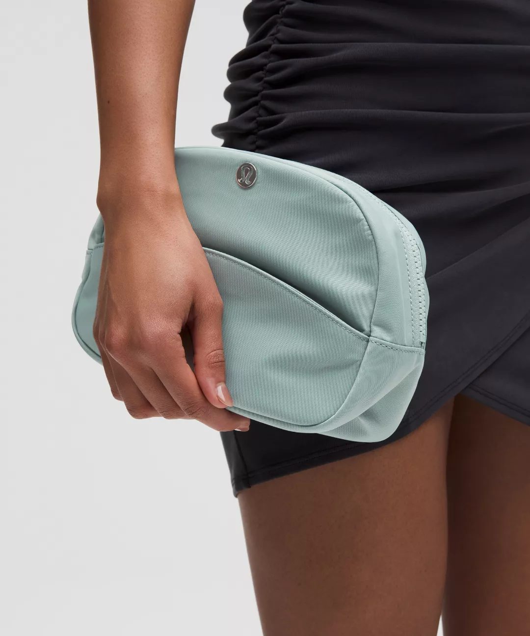 City Essentials Pouch 4L