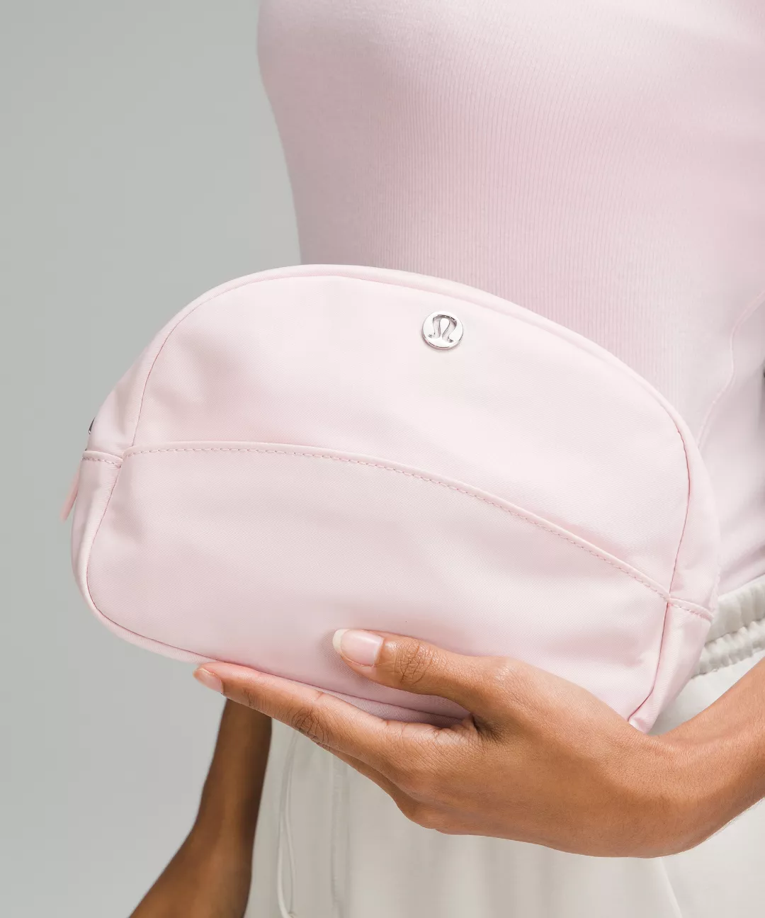 City Essentials Pouch 4L