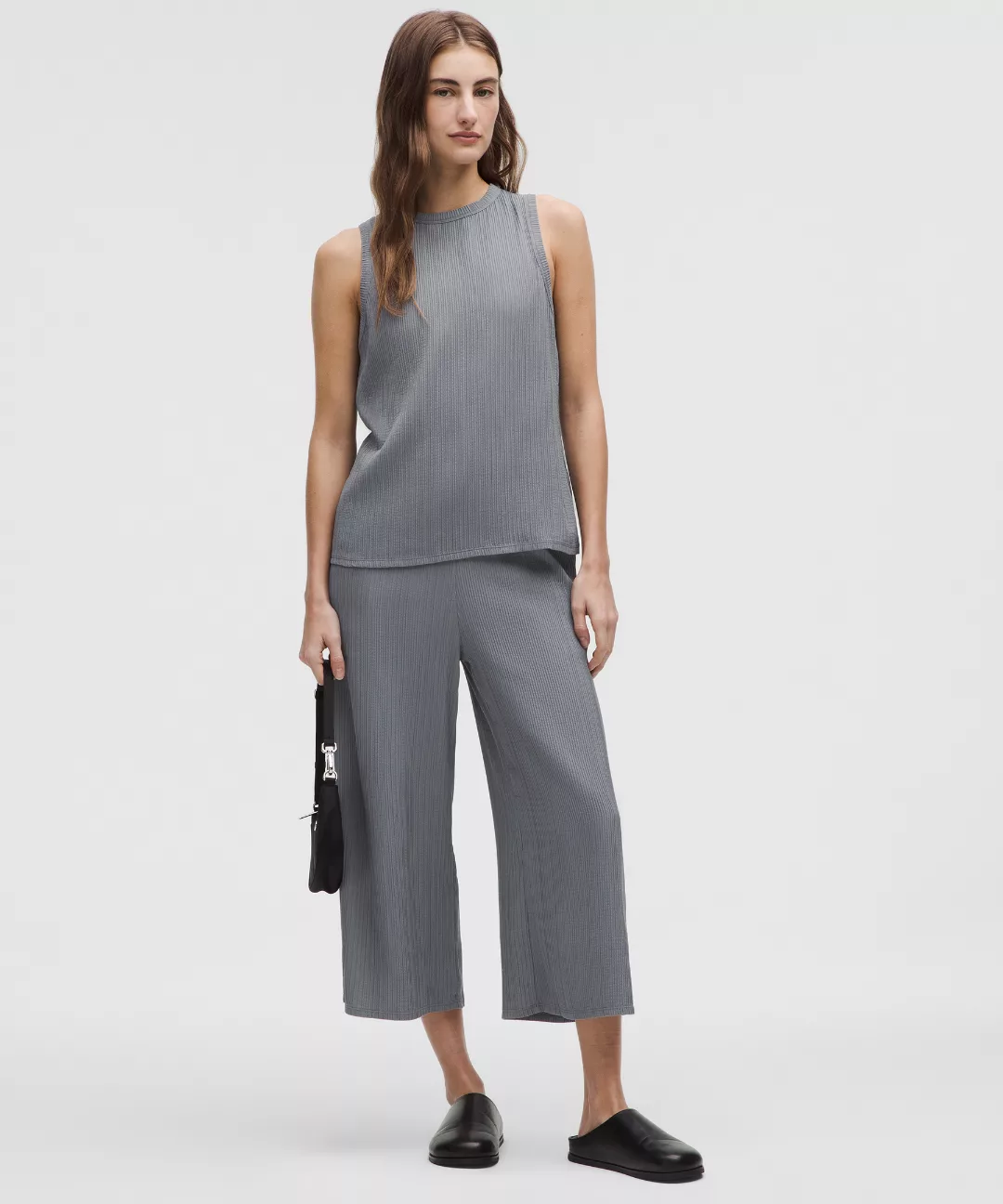 Pleated Stretch High-Rise Wide-Leg Cropped Pant