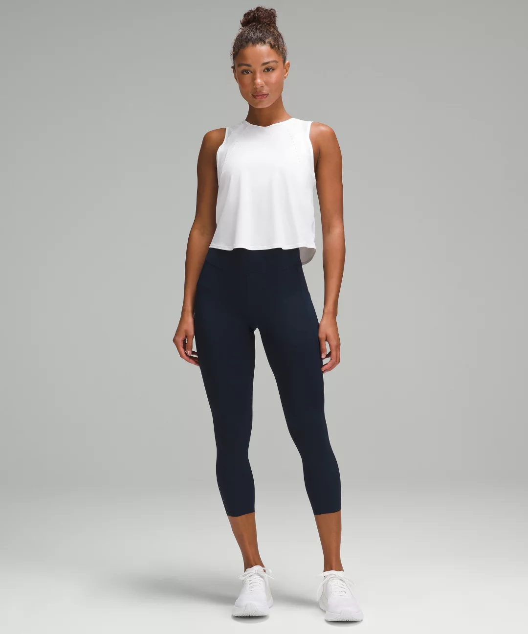 Fast and Free High-Rise Crop 23"