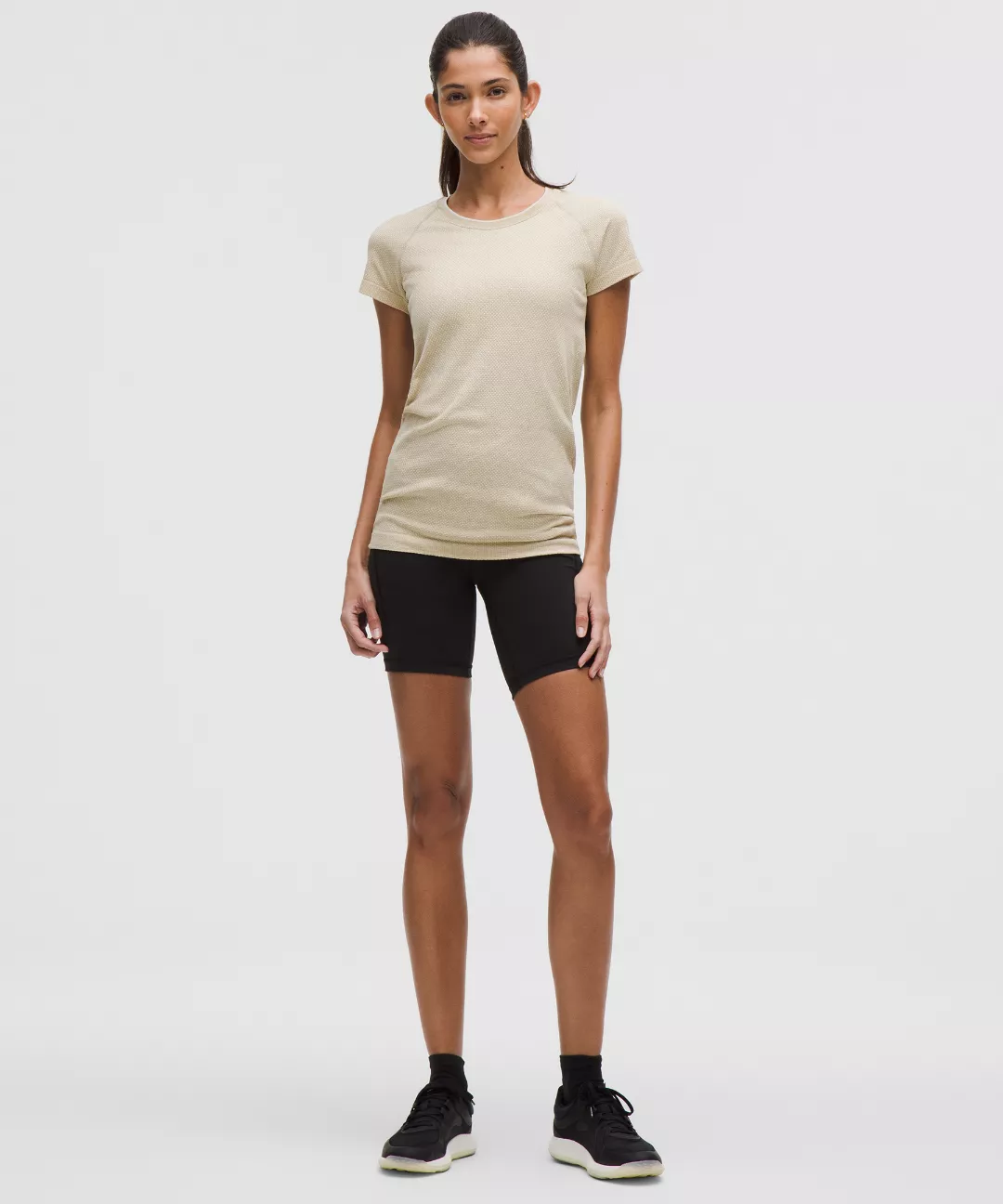 Swiftly Tech Short-Sleeve Shirt 2.0 Hip Length *Textured Knit