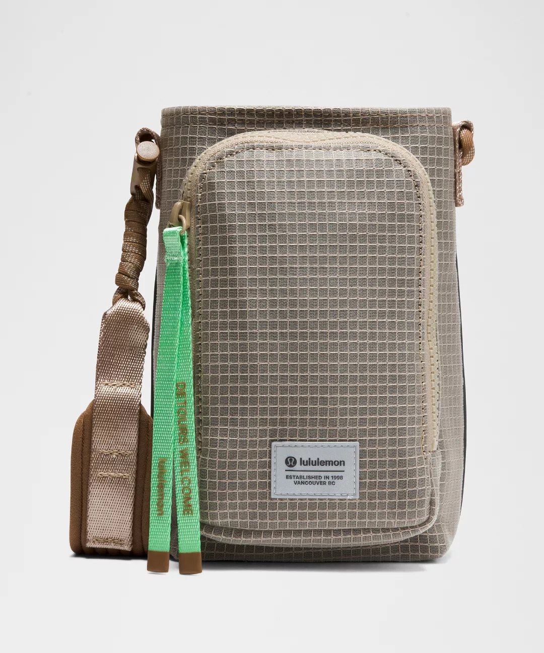 Water Bottle Crossbody with Front Pocket *Paracord