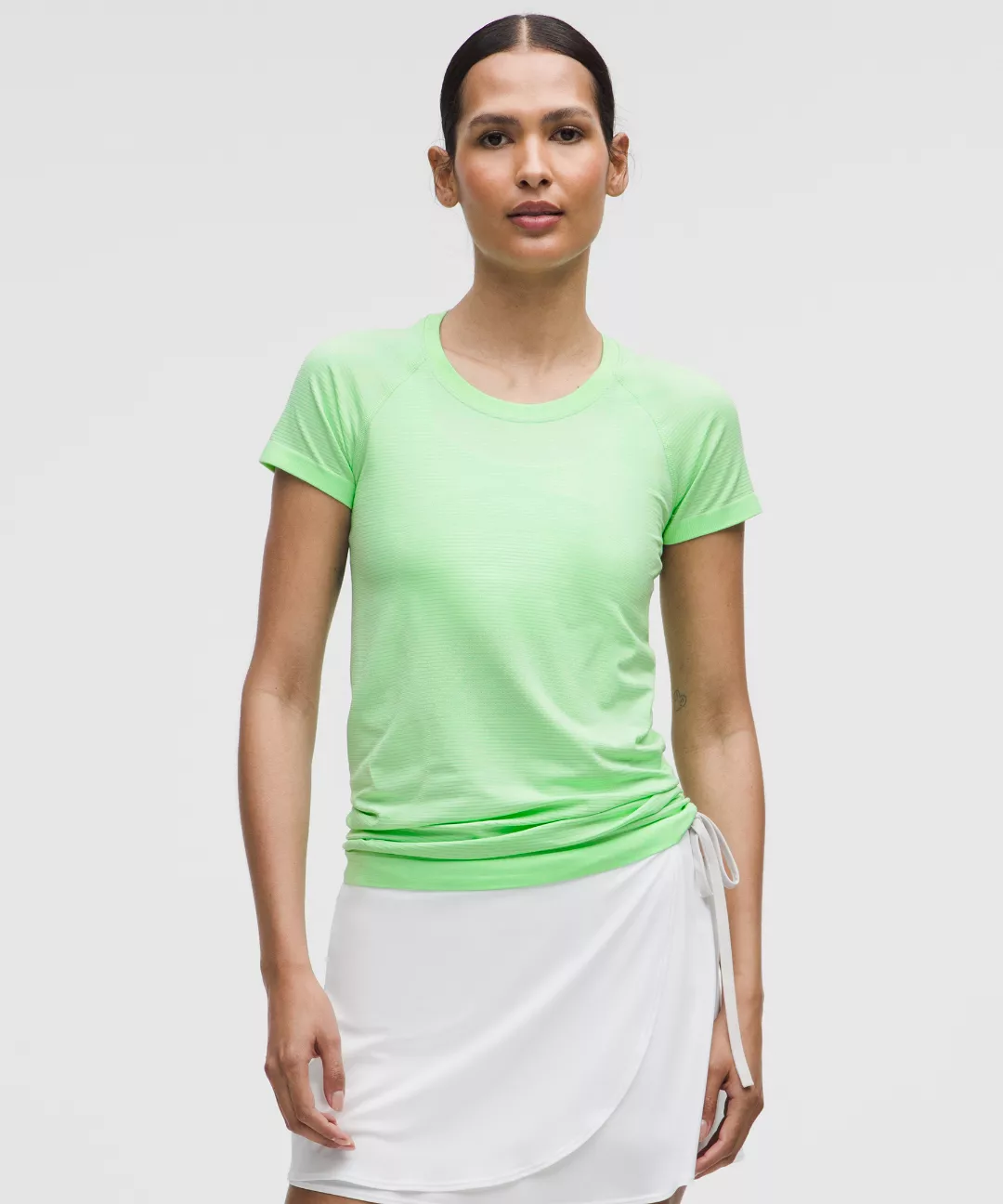 Swiftly Tech Short-Sleeve Shirt 2.0 *Hip Length