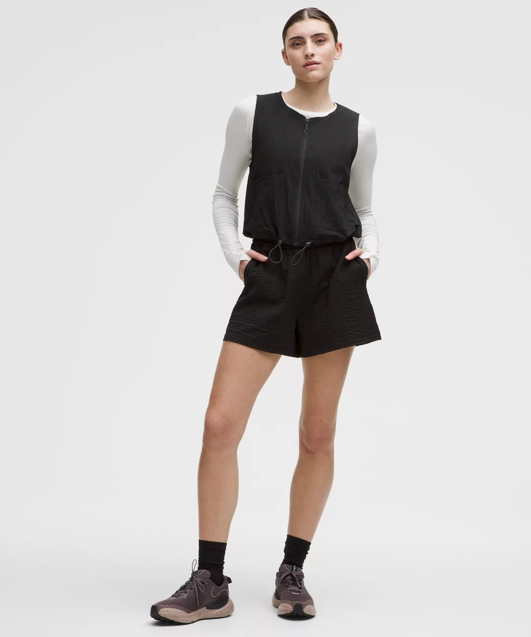 Grid-Texture Relaxed High-Rise Hiking Short 4"