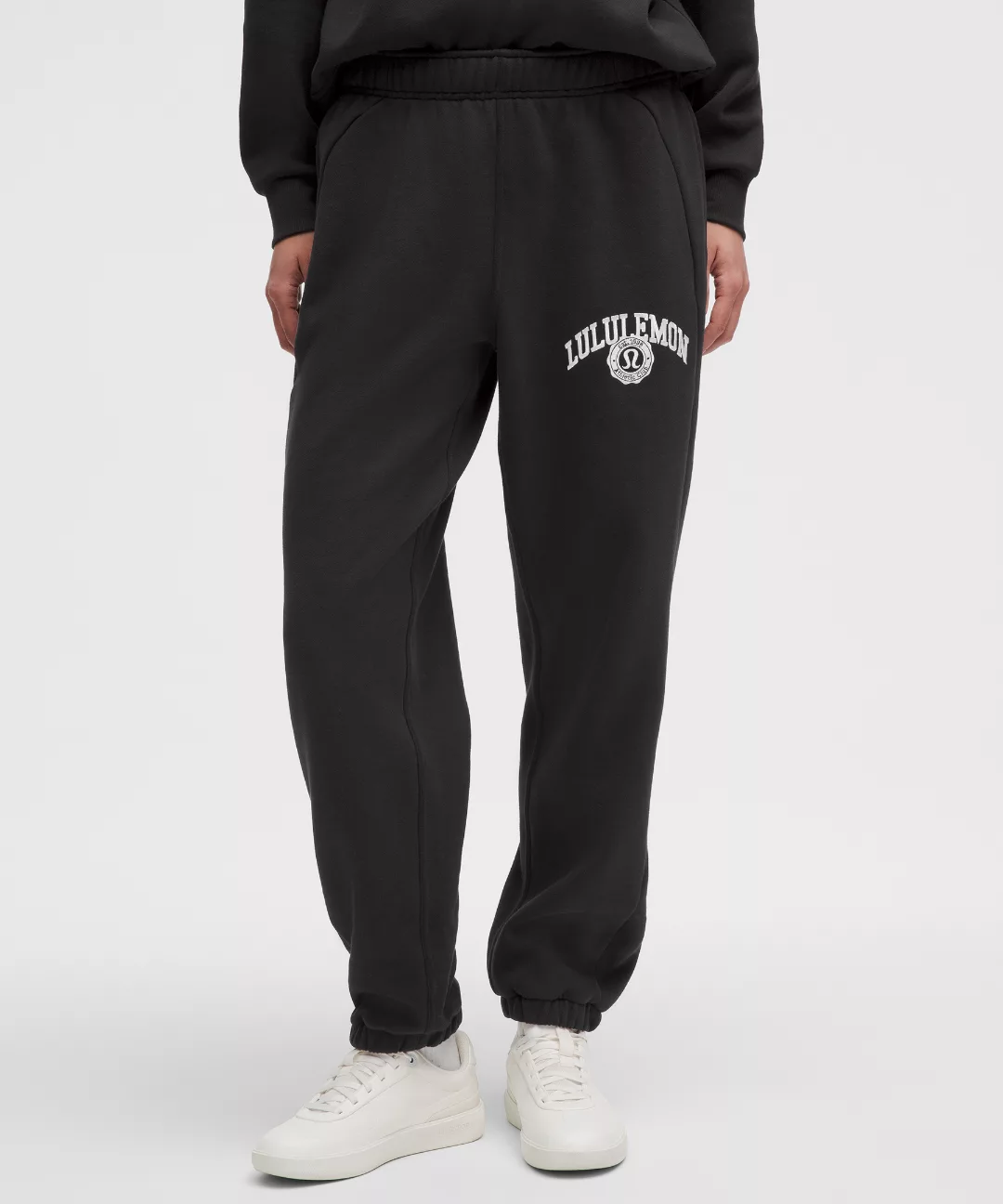 Scuba Mid-Rise Oversized Jogger *Graphic
