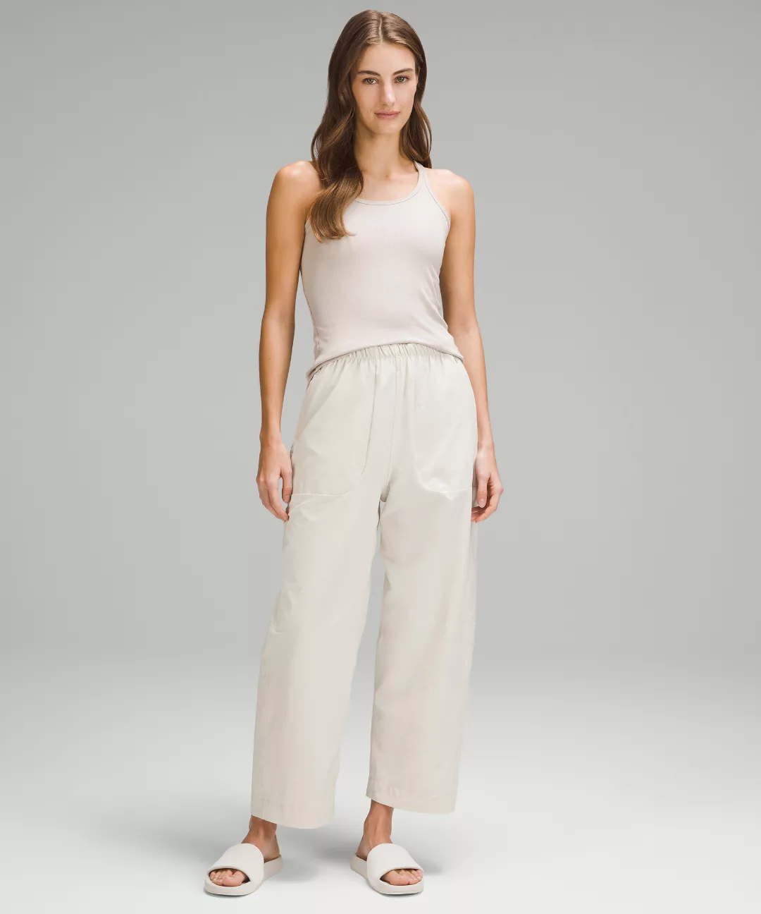 Lightweight Mid-Rise Barrel-Leg Cropped Pant