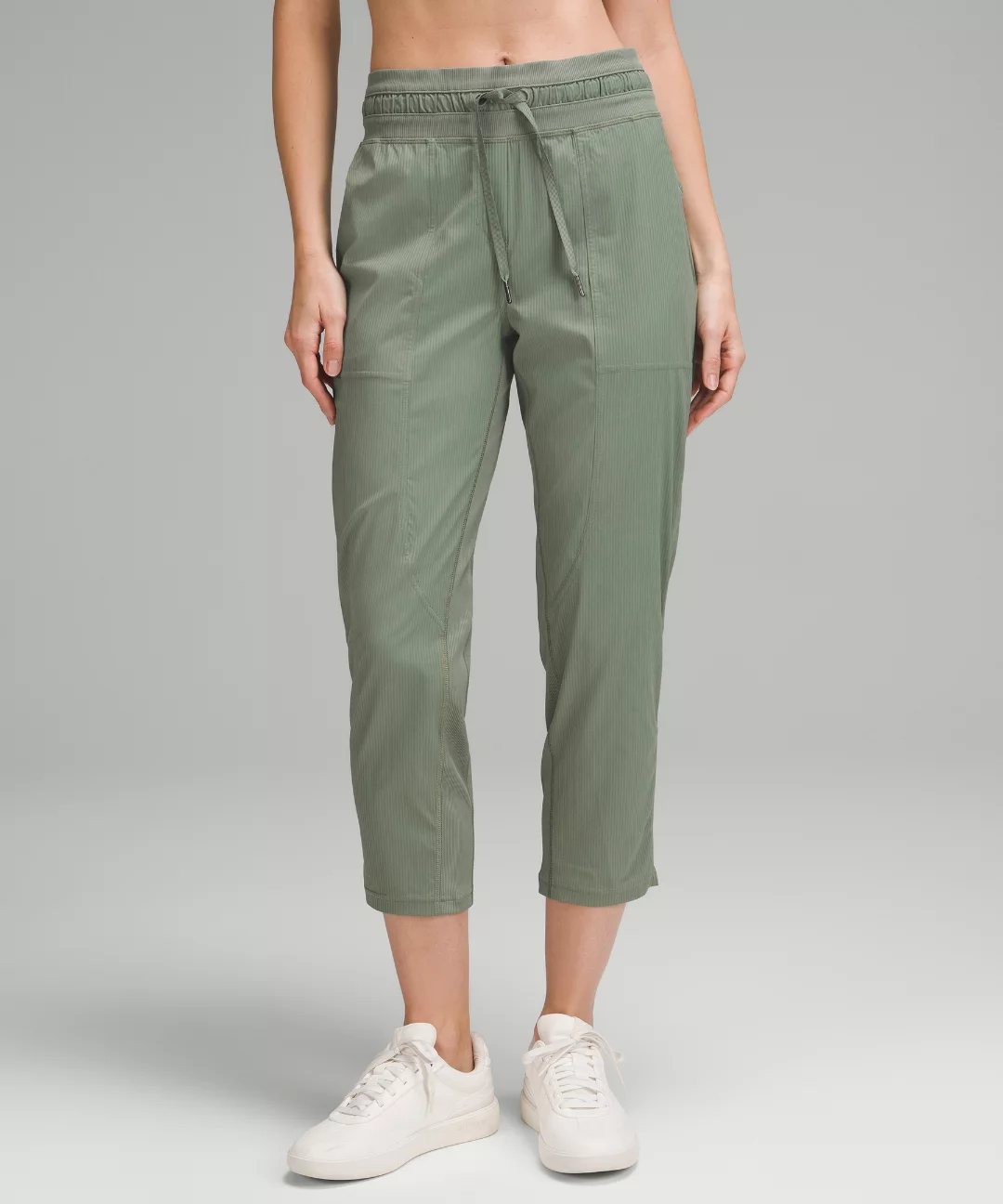 Dance Studio Mid-Rise Cropped Pant
