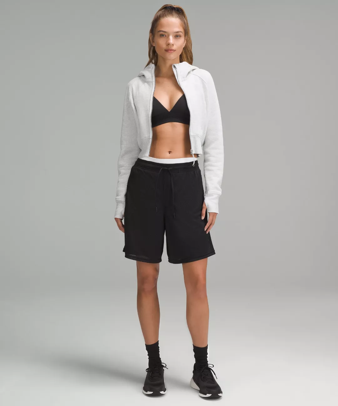 Relaxed-Fit Mesh Training Short 8"