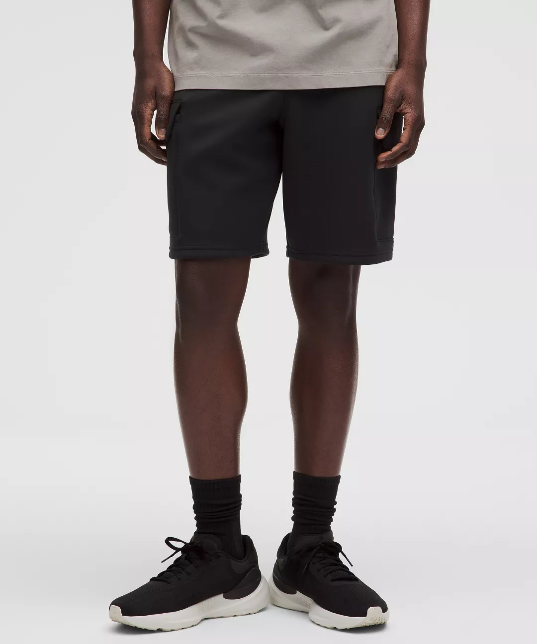 Smooth Spacer Cargo Short 9"