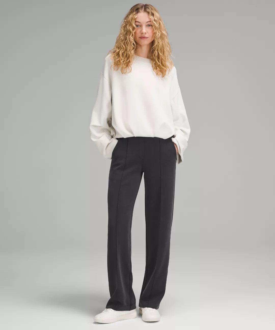 Softstreme Pintuck Mid-Rise Pant *Short