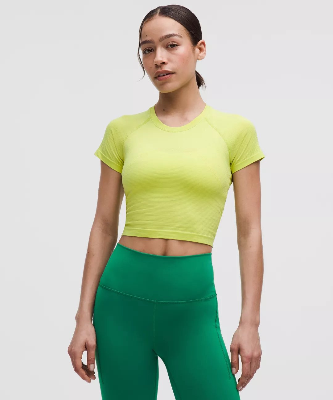 Swiftly Tech Cropped Short-Sleeve Shirt 2.0