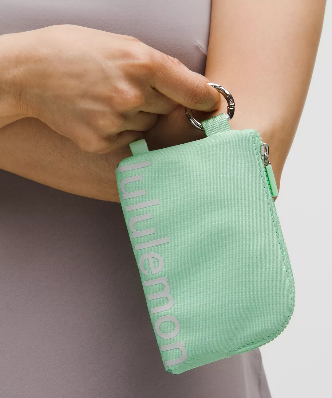 Clippable Card Pouch