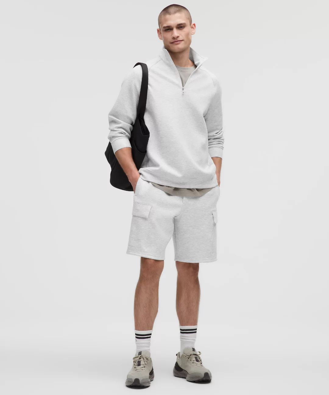 Smooth Spacer Cargo Short 9"