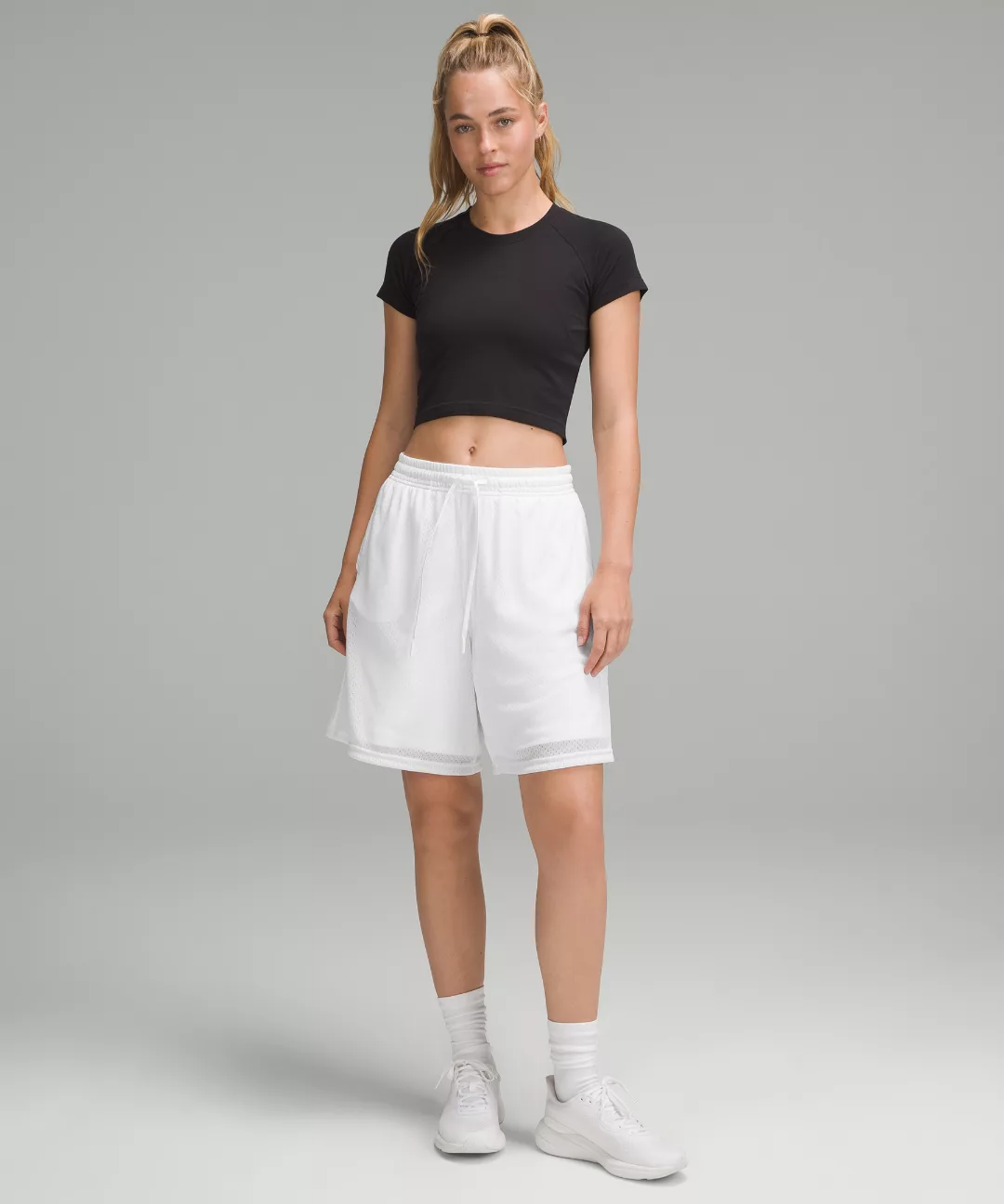 Relaxed-Fit Mesh Training Short 8"