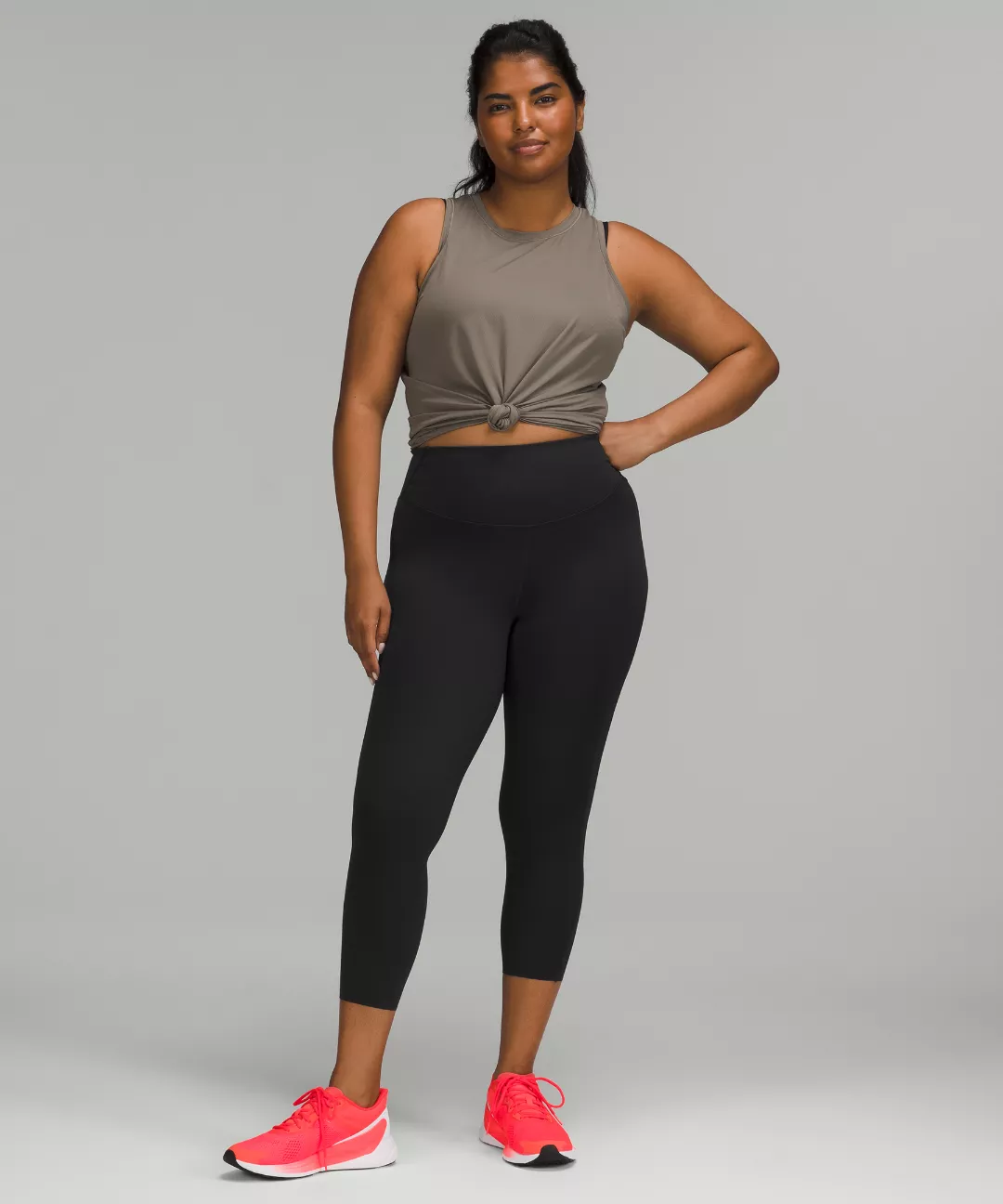 Base Pace High-Rise Crop 23"
