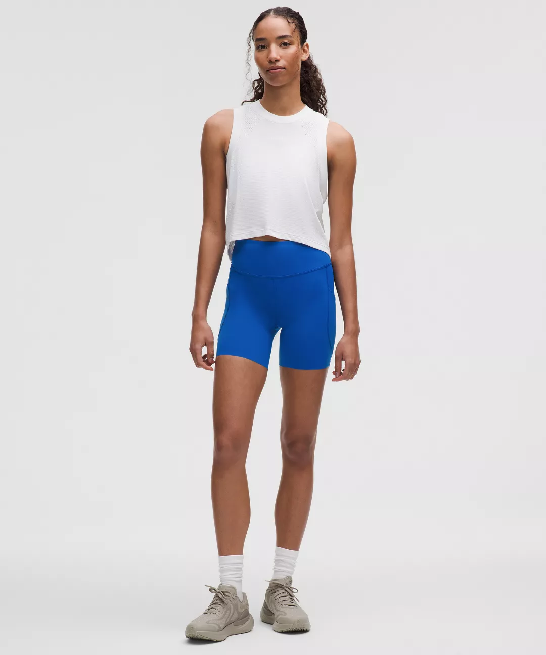 Fast and Free High-Rise Short 6"