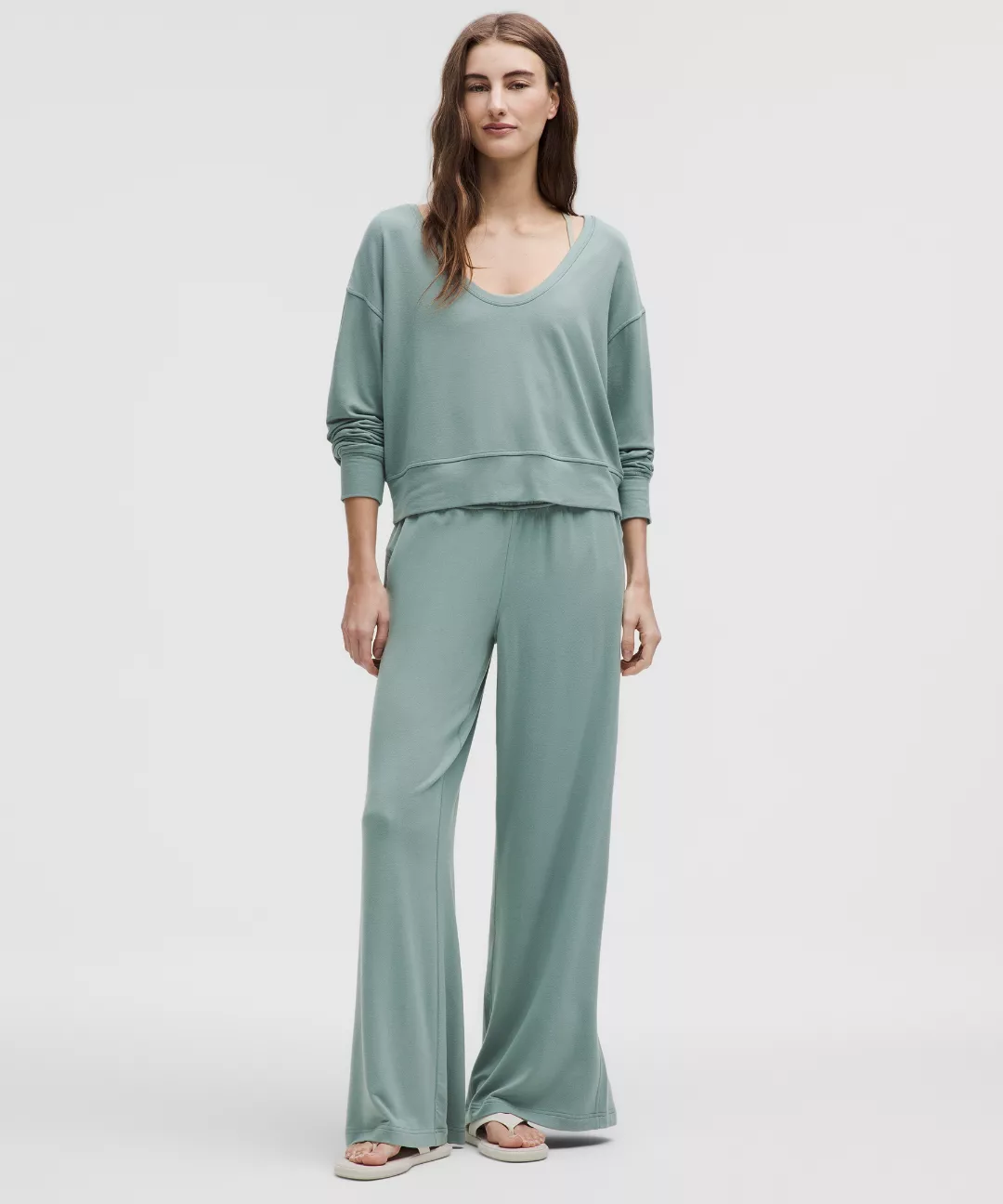 BeCalm Mid-Rise Wide-Leg Pant