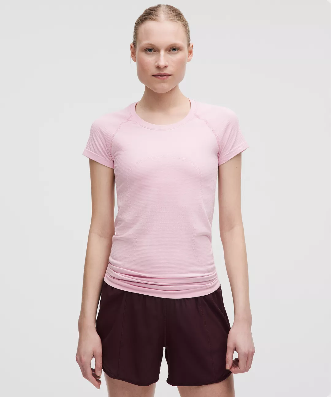 Swiftly Tech Short-Sleeve Shirt 2.0 *Hip Length