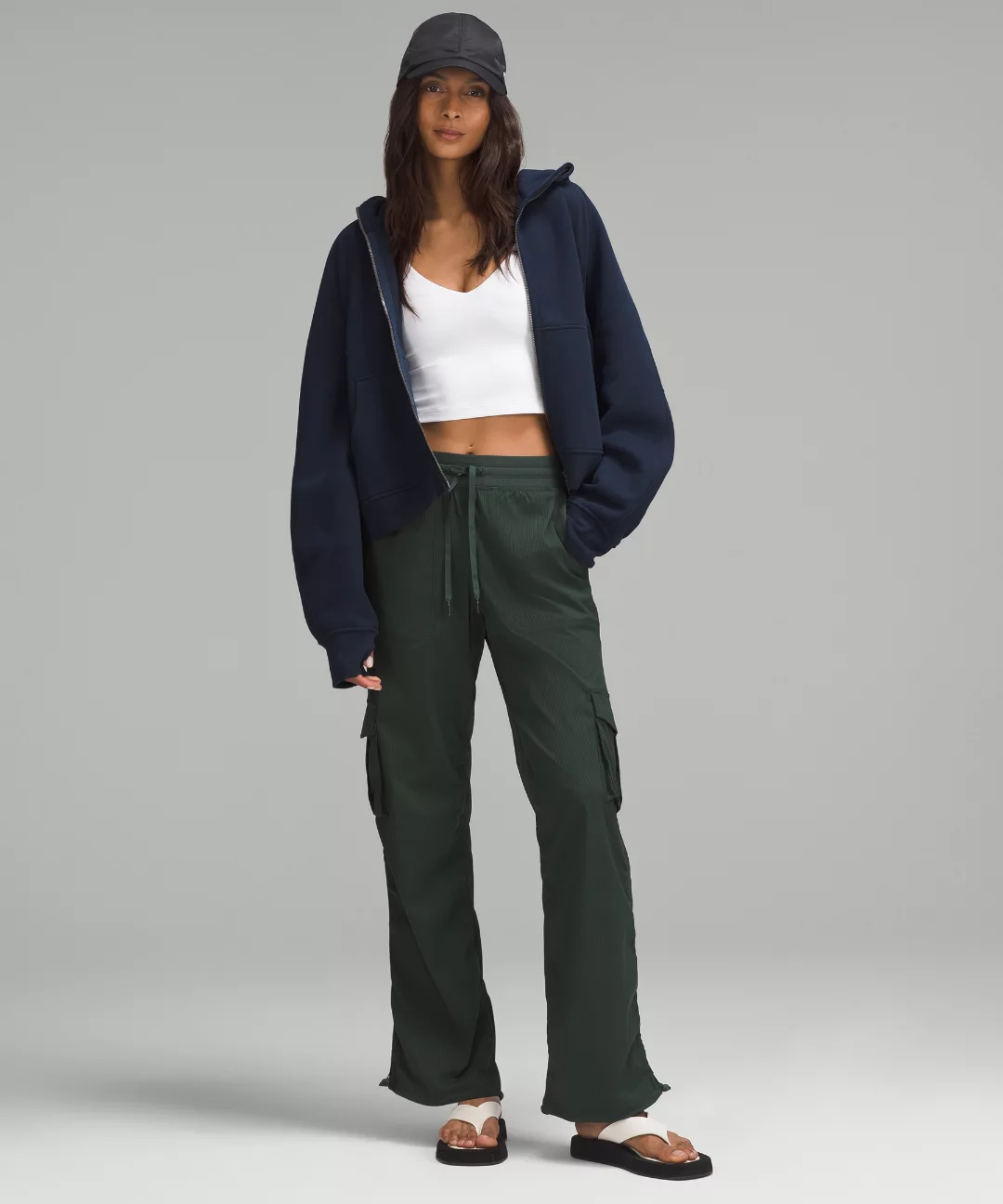 Dance Studio Relaxed-Fit Mid-Rise Cargo Pant