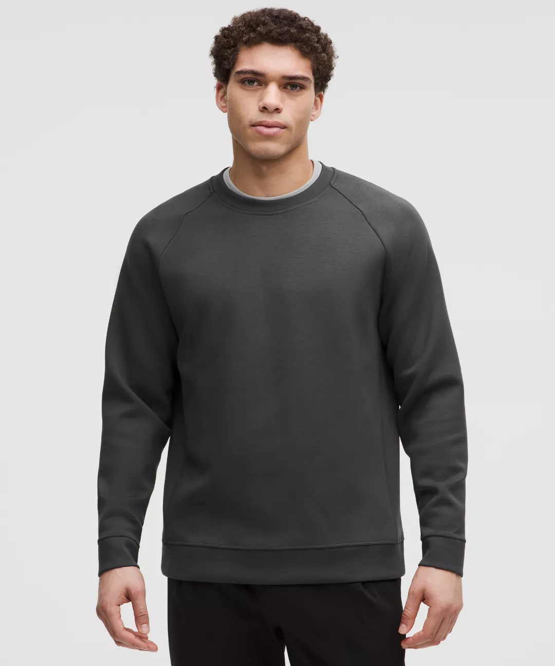 Smooth Spacer Classic-Fit Crew