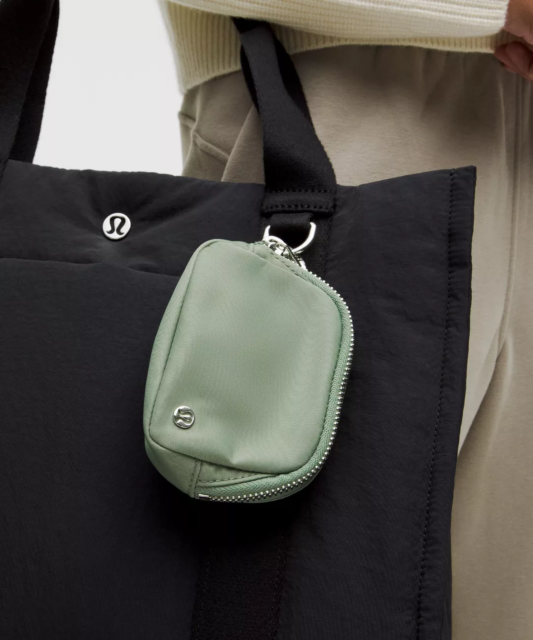 Everywhere Belt Bag Nano