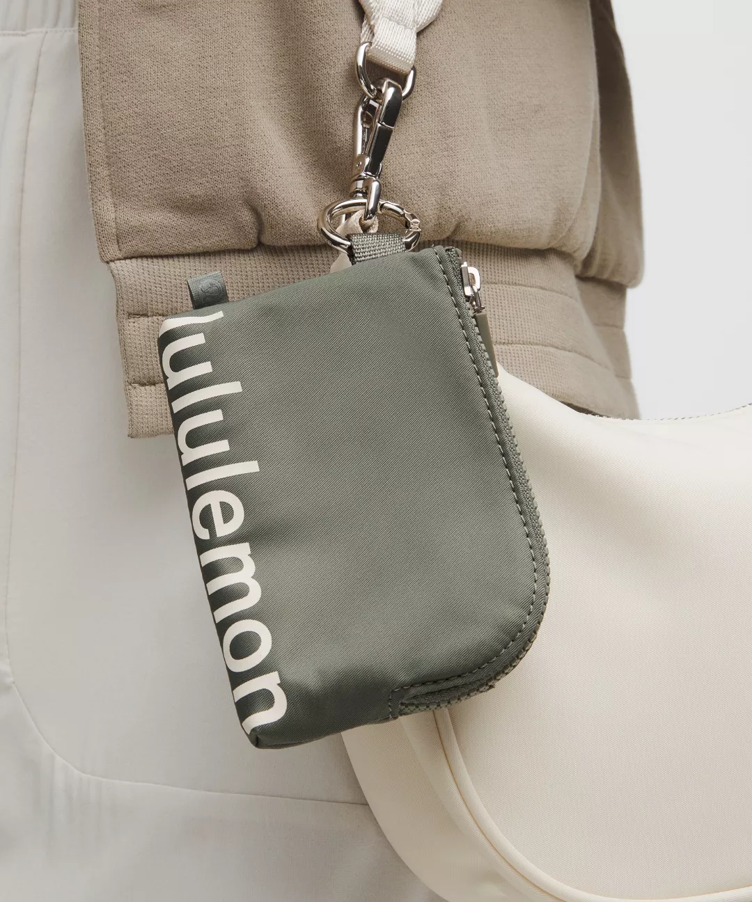 Clippable Card Pouch