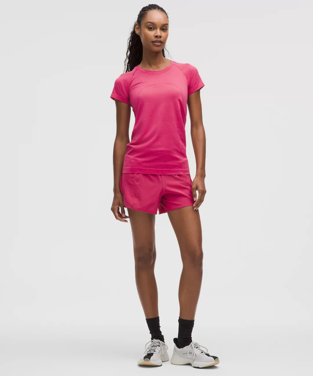 Swiftly Tech Short-Sleeve Shirt 2.0 *Hip Length