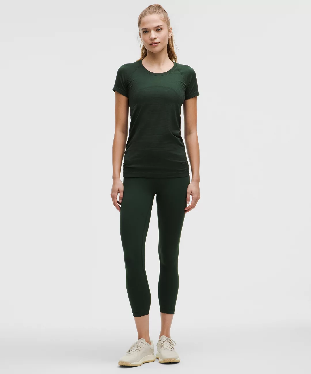 Swiftly Tech Short-Sleeve Shirt 2.0 *Hip Length