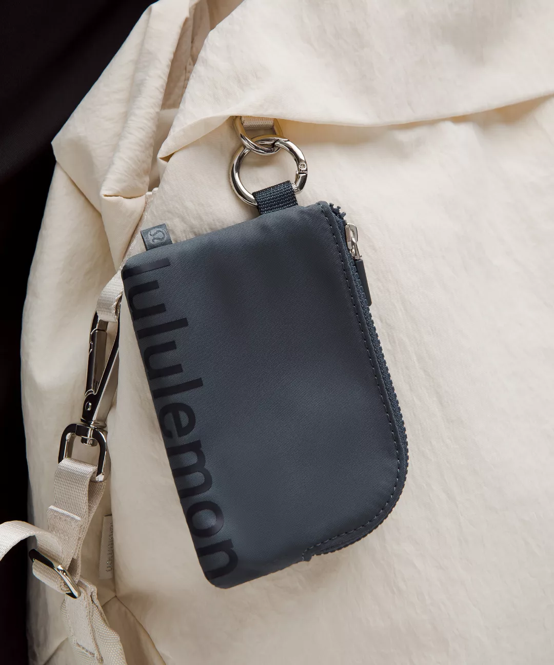 Clippable Card Pouch