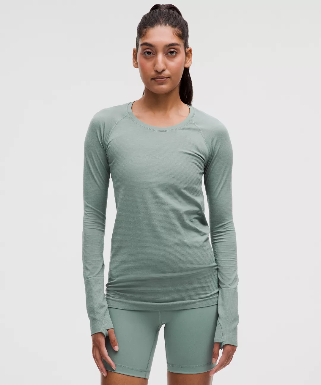 Swiftly Tech Long-Sleeve Shirt 2.0 *Hip Length