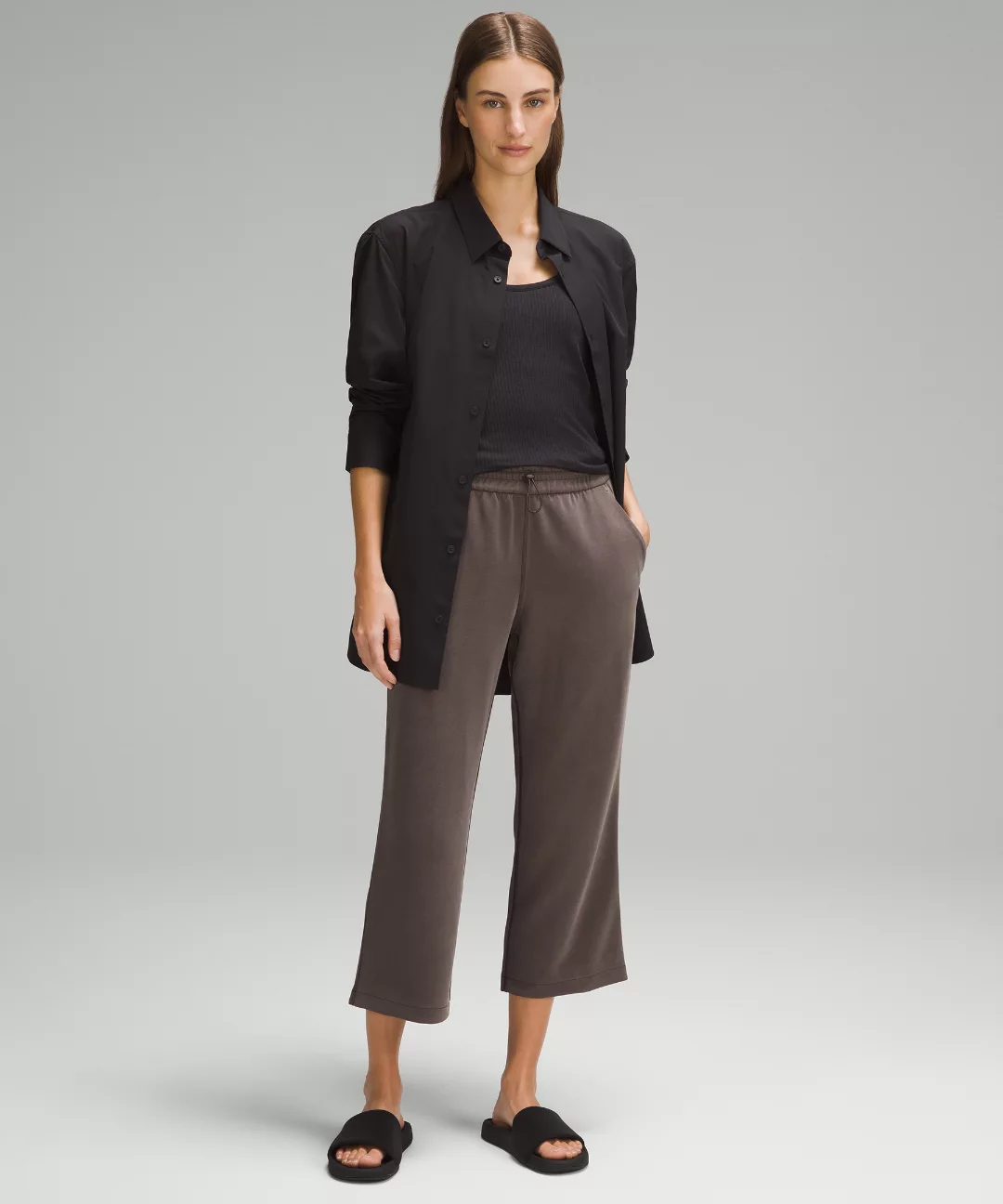Softstreme High-Rise Straight-Leg Cropped Pant