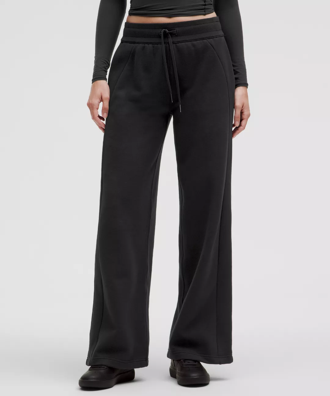 Scuba Mid-Rise Wide-Leg Pant *Short
