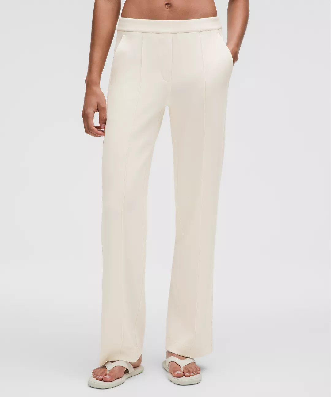 Softstreme Pintuck Mid-Rise Pant *Short