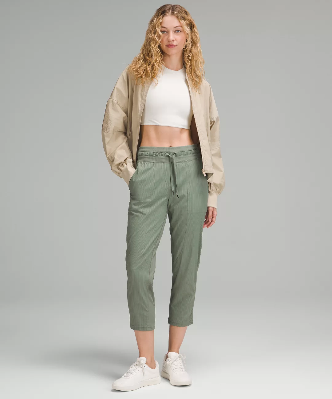 Dance Studio Mid-Rise Cropped Pant